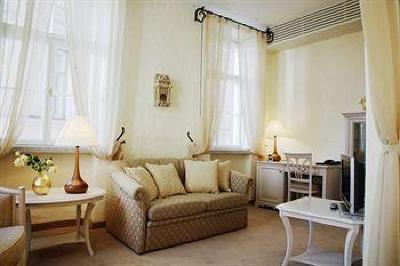 фото отеля Savoy Boutique Hotel