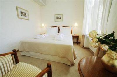 фото отеля Savoy Boutique Hotel