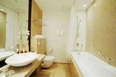 фото отеля Savoy Boutique Hotel