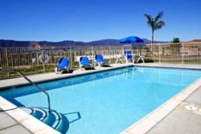 фото отеля BEST WESTERN Lake View Inn & Suites