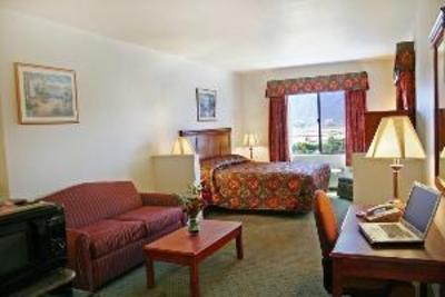 фото отеля BEST WESTERN Lake View Inn & Suites