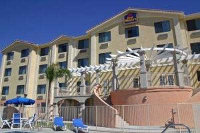 фото отеля BEST WESTERN Lake View Inn & Suites