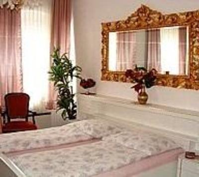 фото отеля Schauhuber Pension Krems an der Donau