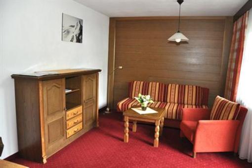 фото отеля Appartements Zirmhof