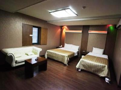 фото отеля S Hotel Suwon