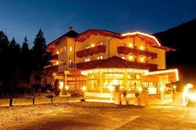 фото отеля Waldhof Hotel Oetz