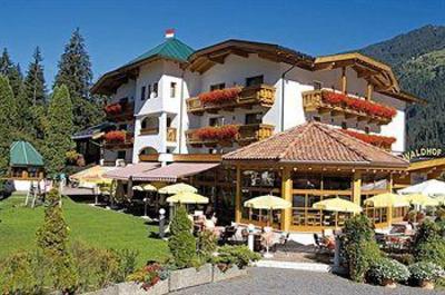 фото отеля Waldhof Hotel Oetz