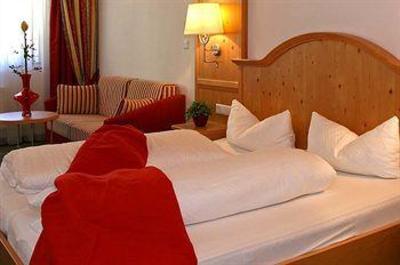 фото отеля Waldhof Hotel Oetz