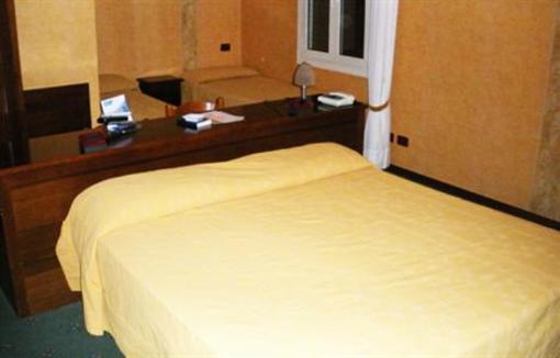фото отеля Hotel Emilia Modena