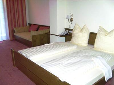 фото отеля Hotel Garni Alpina Unken