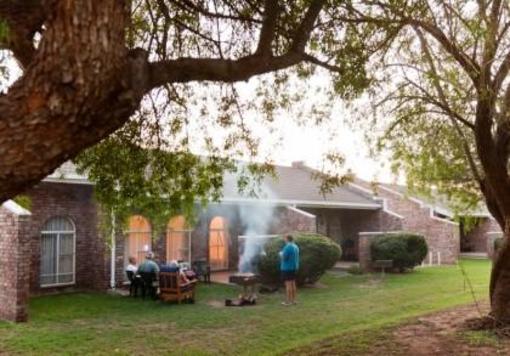 фото отеля Kleinplaas Resort Oudtshoorn