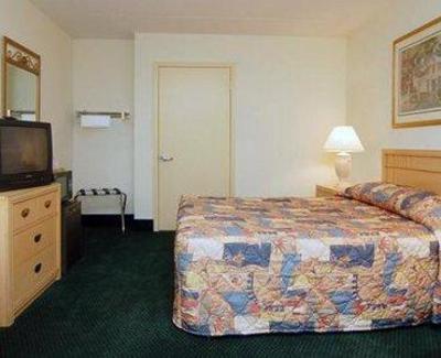фото отеля Econo Lodge Fort Rucker