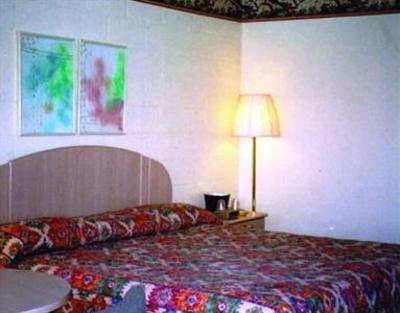 фото отеля Red Carpet Inn Rome (New York)