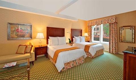 фото отеля The Churchill Hotel Washington D.C.