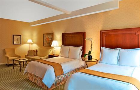 фото отеля The Churchill Hotel Washington D.C.