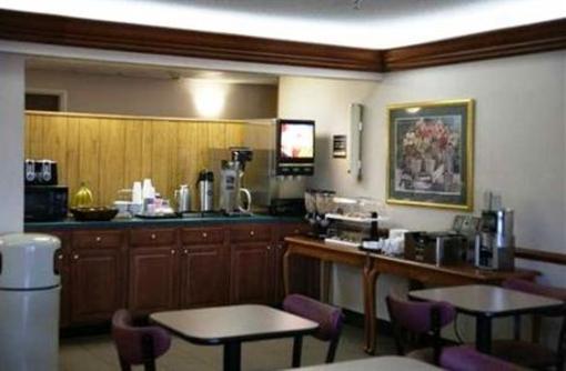 фото отеля Country Hearth Inn - Shelbyville