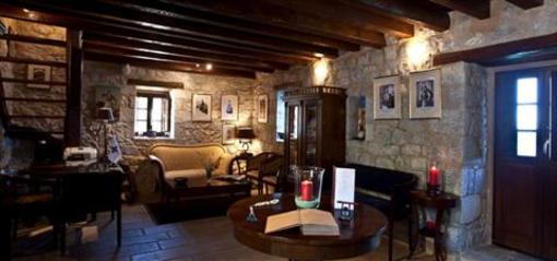 фото отеля Mavromichalai Hotel