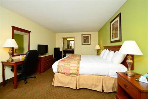 фото отеля BEST WESTERN Fayetteville Inn