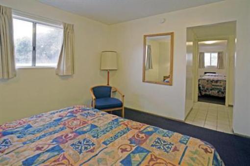 фото отеля Americas Best Value Inn/Beaumont