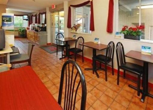 фото отеля Latham Inn