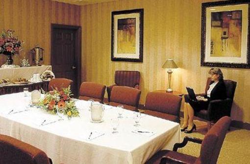фото отеля Radisson Hotel Rochester Airport