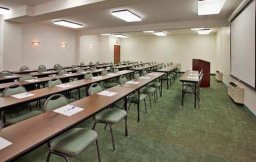 фото отеля Holiday Inn Express Warrensburg