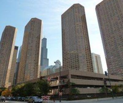 фото отеля Manilow Suites Presidential Towers Chicago