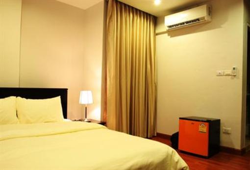 фото отеля B8 Rooms Hotel