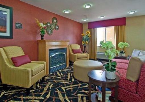 фото отеля Comfort Inn & Suites Mount Pleasant