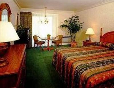 фото отеля Lombard Motor Inn