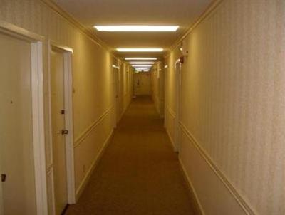фото отеля Lombard Motor Inn