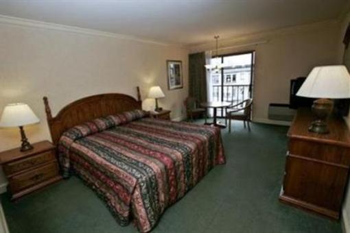 фото отеля Lombard Motor Inn