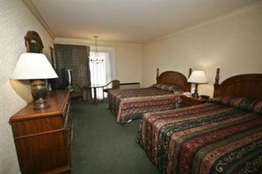 фото отеля Lombard Motor Inn