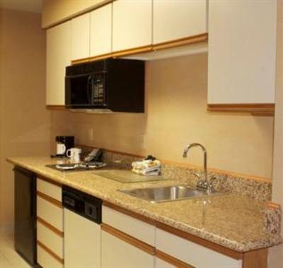 фото отеля BEST WESTERN Ahtanum Inn