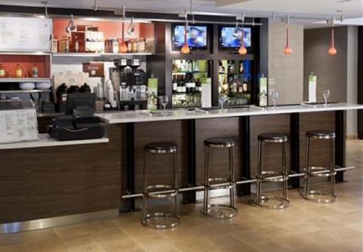 фото отеля Courtyard by Marriott Charlottesville - University Medical Center