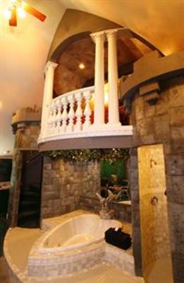 фото отеля Black Swan Inn Luxurious Theme Suites