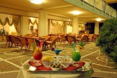 фото отеля Universal Hotel Cervia