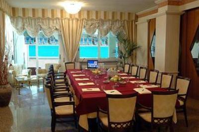 фото отеля Universal Hotel Cervia