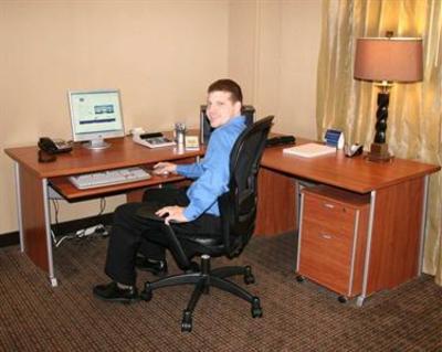 фото отеля Hampton Inn Doylestown