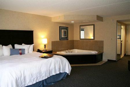 фото отеля Hampton Inn Doylestown