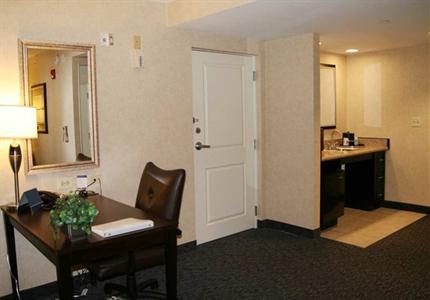 фото отеля Hampton Inn Doylestown