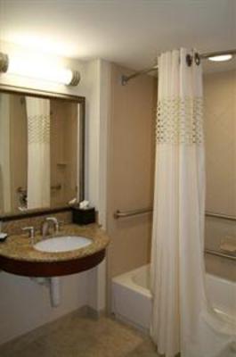 фото отеля Hampton Inn Doylestown