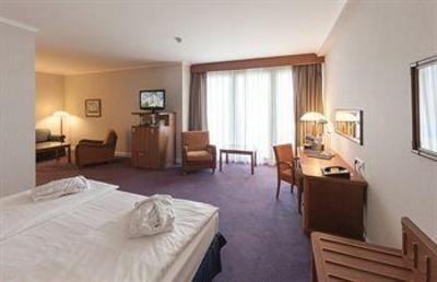фото отеля Radisson Blu Hotel Hannover