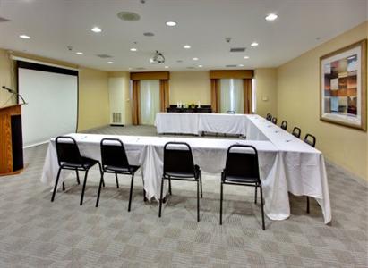 фото отеля Holiday Inn Express Hotel & Suites Lake Elsinore