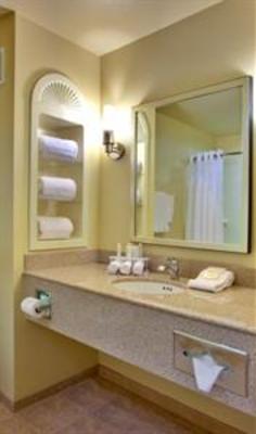 фото отеля Holiday Inn Express Hotel & Suites Lake Elsinore