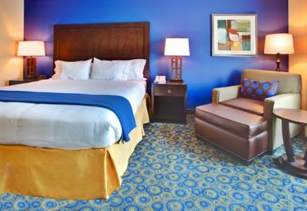 фото отеля Holiday Inn Express Hotel & Suites Lake Elsinore
