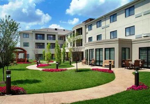 фото отеля Courtyard by Marriott Wall at Monmouth Shores Corporate Park