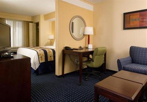фото отеля SpringHill Suites Orlando Airport