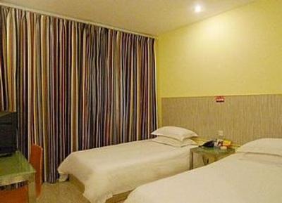 фото отеля Yami Hotel Changde Shiqiang