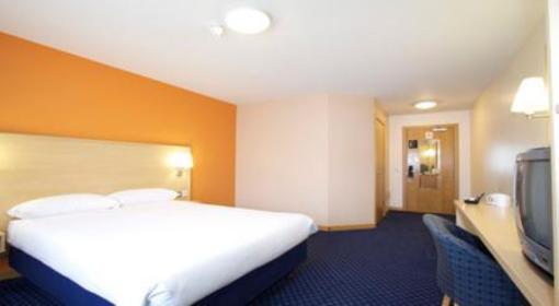 фото отеля Travelodge Buckingham